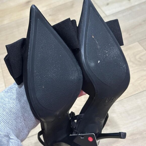 Zara Women's Black Pumps - Picture 2 of 5